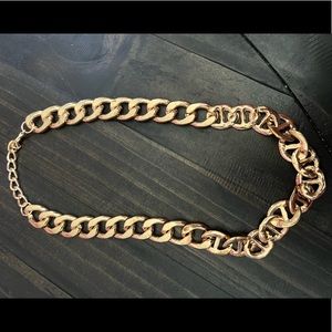 Gold link necklace